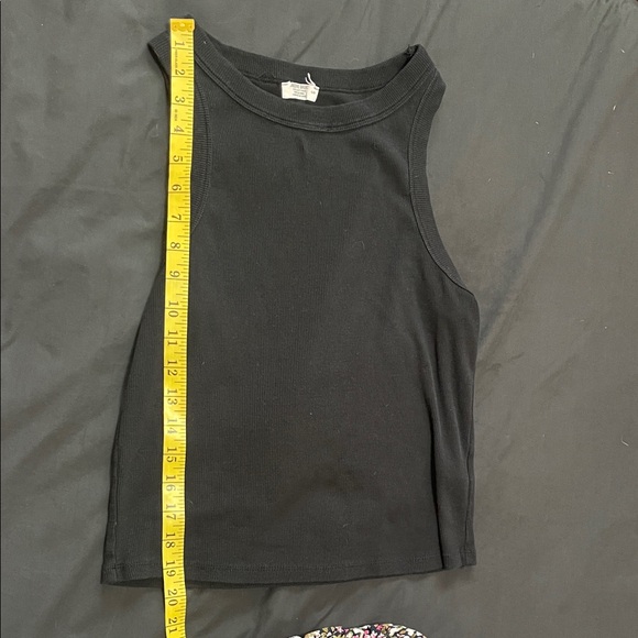 Ardene Duo Floral Asymmetrical Hem Ruffle Skirt and Basic Black Top - Size L - Picture 12 of 16